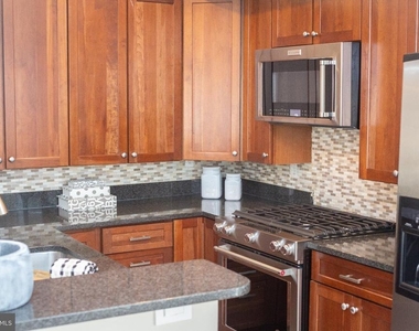 1417 Chapin Street Nw - Photo Thumbnail 3