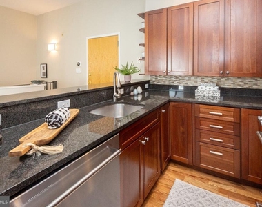 1417 Chapin Street Nw - Photo Thumbnail 6
