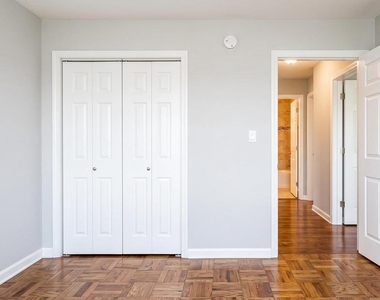 1260 21st Street Nw - Photo Thumbnail 8