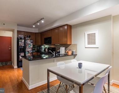 1117 10th Street Nw - Photo Thumbnail 6