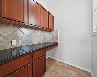 15417 Staked Plains Loop - Photo Thumbnail 33