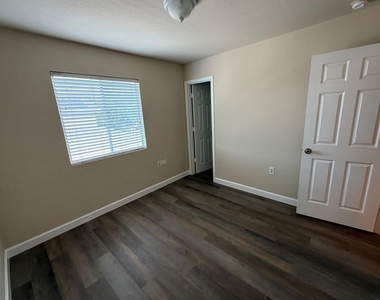 1608 Anise Dr - Photo Thumbnail 18