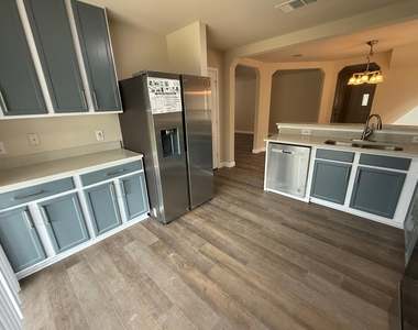 1608 Anise Dr - Photo Thumbnail 6