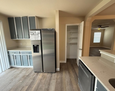 1608 Anise Dr - Photo Thumbnail 14