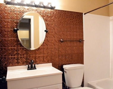 1801 Mearns Meadow Blvd - Photo Thumbnail 13