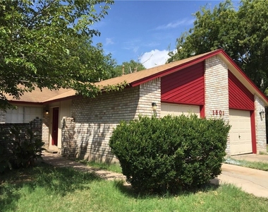 1801 Mearns Meadow Blvd - Photo Thumbnail 1