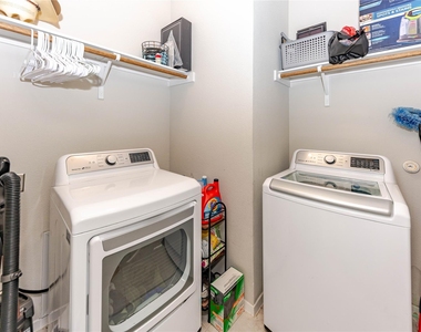 303 Schuyerville Dr - Photo Thumbnail 20