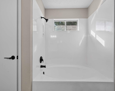 904 Nelson Ranch Rd - Photo Thumbnail 12