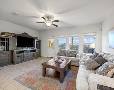 489 Shale Cir - Photo Thumbnail 5