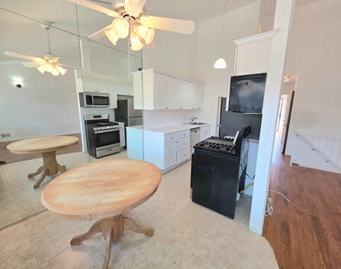 32 Joseph Lane - Photo Thumbnail 4