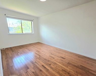 32 Joseph Lane - Photo Thumbnail 16