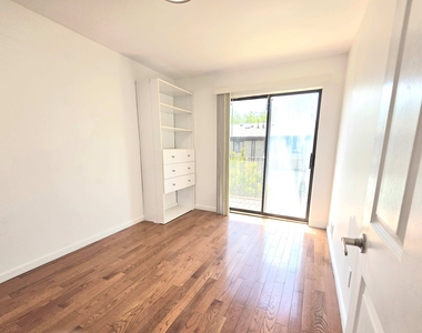 32 Joseph Lane - Photo Thumbnail 9