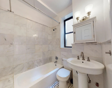 West 84th Street - Photo Thumbnail 3