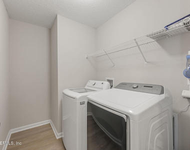 5132 Oak Bend Avenue - Photo Thumbnail 26