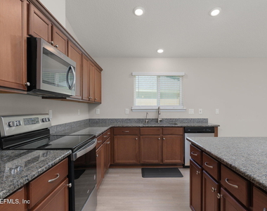 5132 Oak Bend Avenue - Photo Thumbnail 8