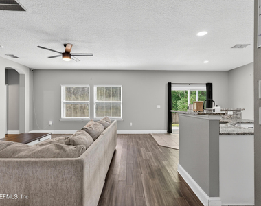 2038 Creekmont Drive - Photo Thumbnail 6