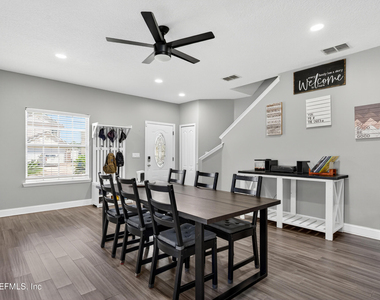 2038 Creekmont Drive - Photo Thumbnail 10