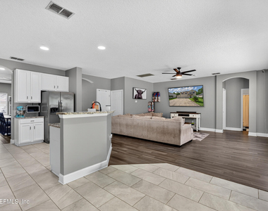 2038 Creekmont Drive - Photo Thumbnail 1