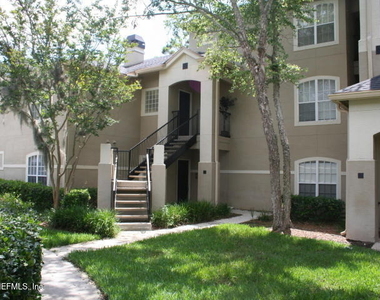 1701 The Greens Way - Photo Thumbnail 2
