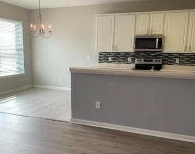 13364 Beach Boulevard - Photo Thumbnail 12