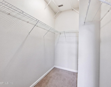 7801 Point Meadows Drive - Photo Thumbnail 11