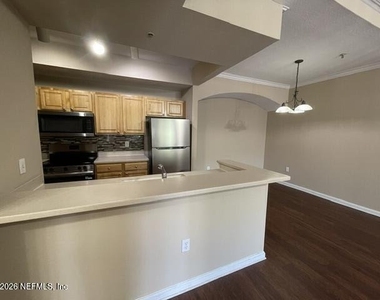10075 Gate Parkway - Photo Thumbnail 12