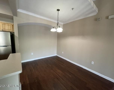 10075 Gate Parkway - Photo Thumbnail 14