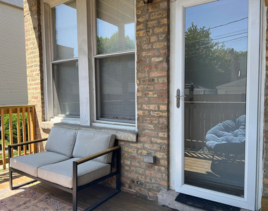2025 W Erie Street - Photo Thumbnail 9