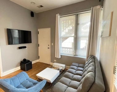 2025 W Erie Street - Photo Thumbnail 2