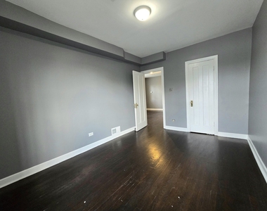 834 N Christiana Avenue - Photo Thumbnail 8