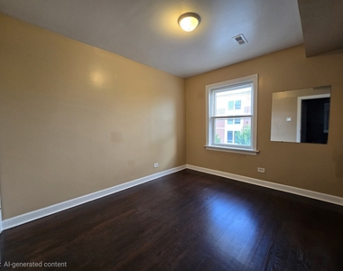 834 N Christiana Avenue - Photo Thumbnail 10