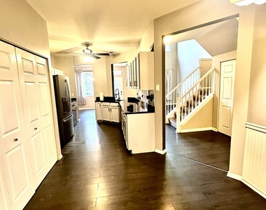 3125 Anton Drive - Photo Thumbnail 5