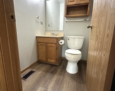 2303 Woodview Lane - Photo Thumbnail 16
