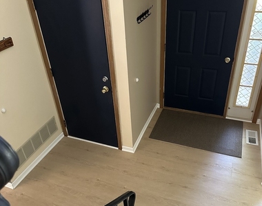 2303 Woodview Lane - Photo Thumbnail 17