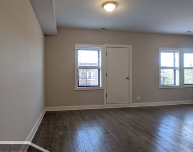 3407 W Fullerton Avenue - Photo Thumbnail 2