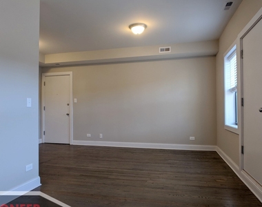 3407 W Fullerton Avenue - Photo Thumbnail 5