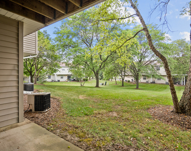 546 E Shag Bark Lane - Photo Thumbnail 17