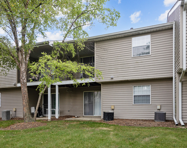 546 E Shag Bark Lane - Photo Thumbnail 15