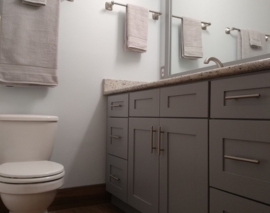 909 Dundee Avenue - Photo Thumbnail 5