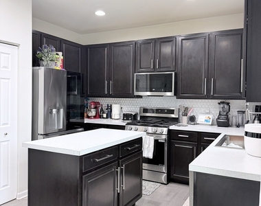 1855 Great Plains Way - Photo Thumbnail 6