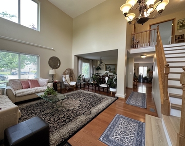 1791 Ellington Drive - Photo Thumbnail 4