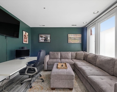 235 S Marion Street - Photo Thumbnail 4