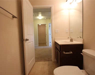 2132 Greencrest Circle - Photo Thumbnail 34