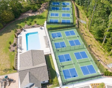 2675 Whistler Way Ne - Photo Thumbnail 15