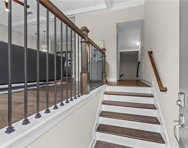 3159 Rutter Drive - Photo Thumbnail 2