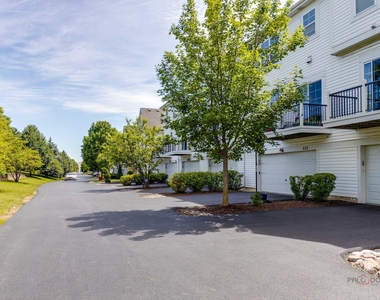 533 Plaza Place - Photo Thumbnail 33
