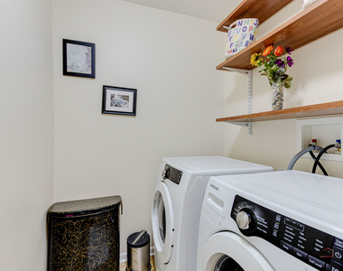 533 Plaza Place - Photo Thumbnail 26