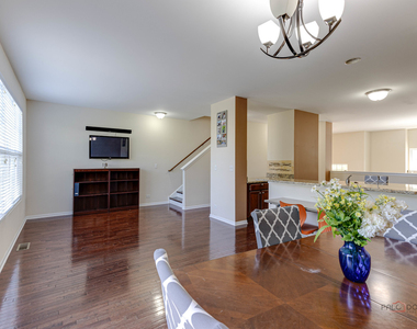 533 Plaza Place - Photo Thumbnail 13