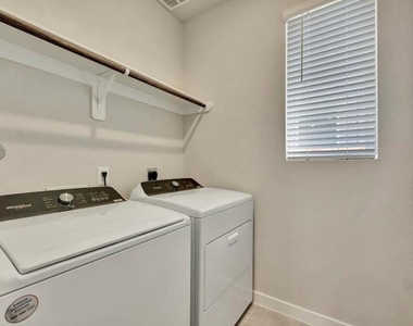 9848 Sweet Flag Ct - Photo Thumbnail 20