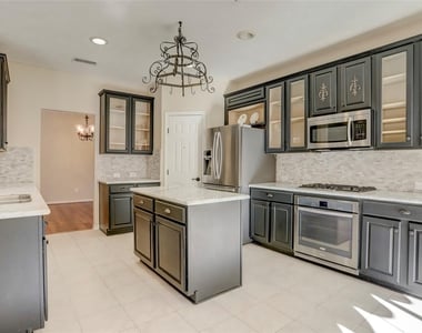 124 S Brooksedge Circle - Photo Thumbnail 13